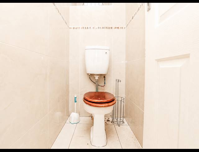 2.5 BEDROOM APARTMENT FOR SALE IN GLENWOOD